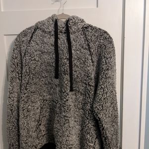 Fuzzy pullover